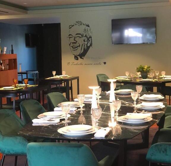 ホテル Vila Luena