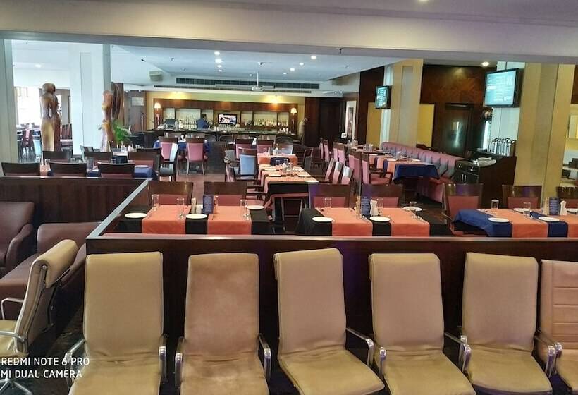 Отель Western Court Panchkula