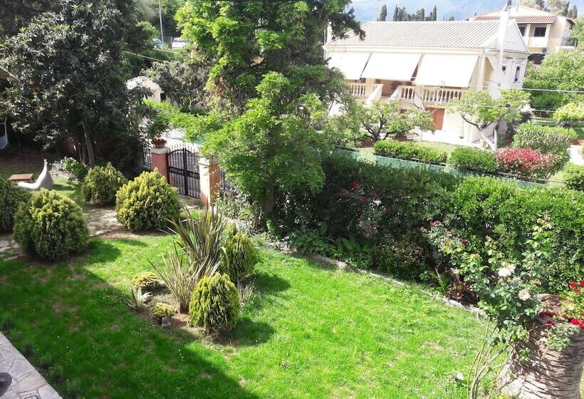 Kaloudis Studios & Apartments