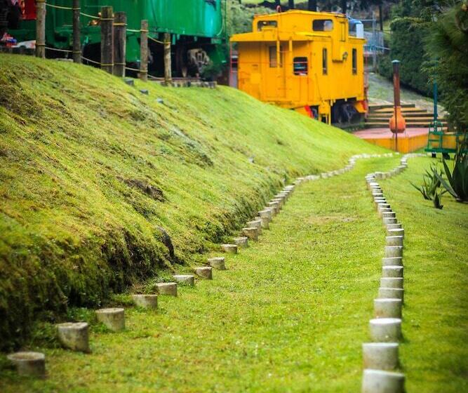 Los Vagones Cabañas Restaurante Bar
