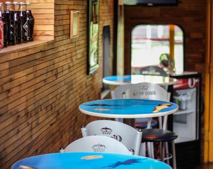 Los Vagones Cabañas Restaurante Bar