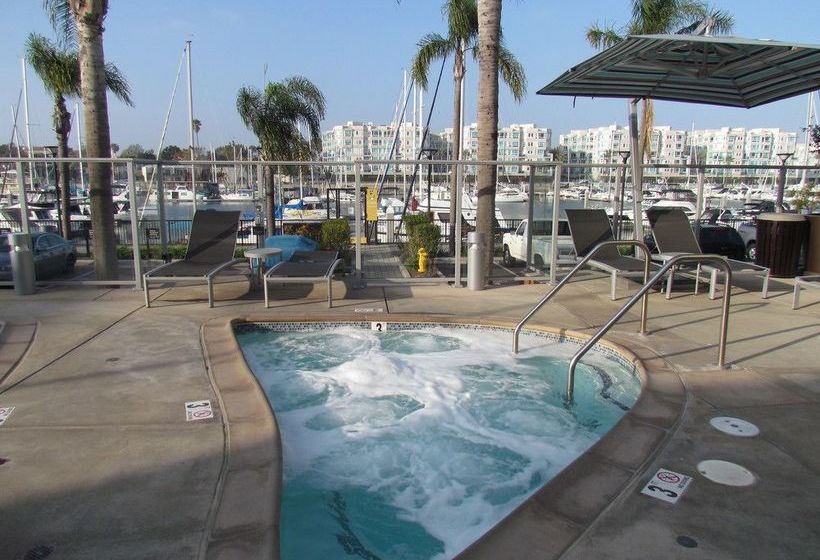 Miracle Mile Apartments With Full Amenities