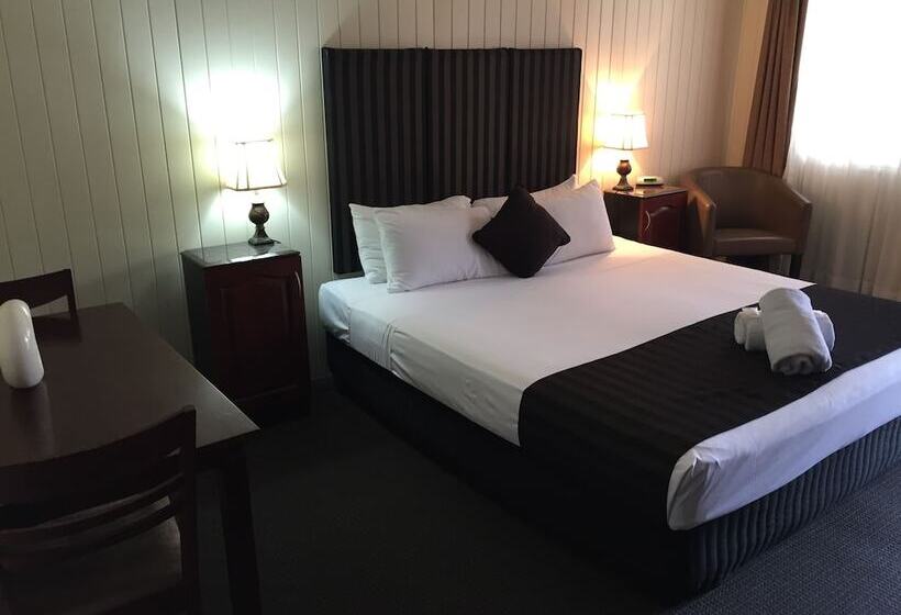 مُتل Country Plaza Motor Inn