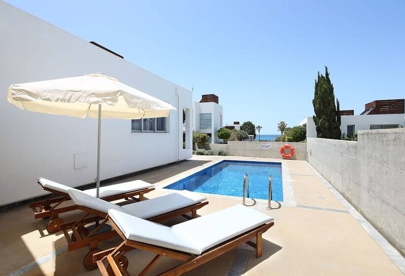 Paradise Cove Luxurious Beach Villas