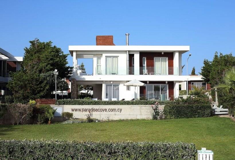 Paradise Cove Luxurious Beach Villas