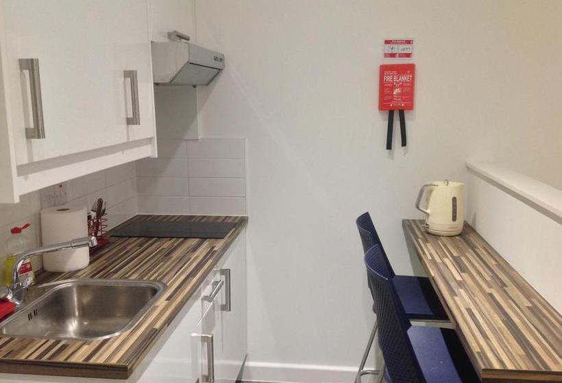 Peace Apartments  Hatbox