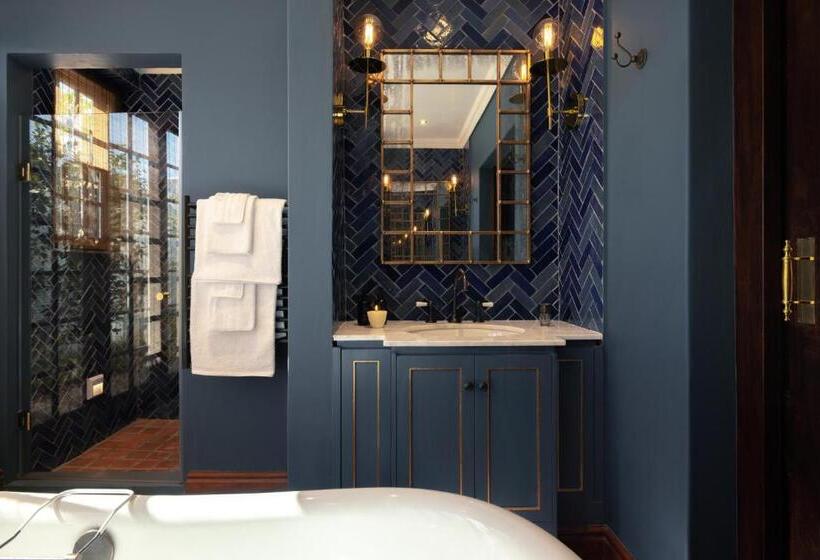 پانسیون Akademie Street Boutique