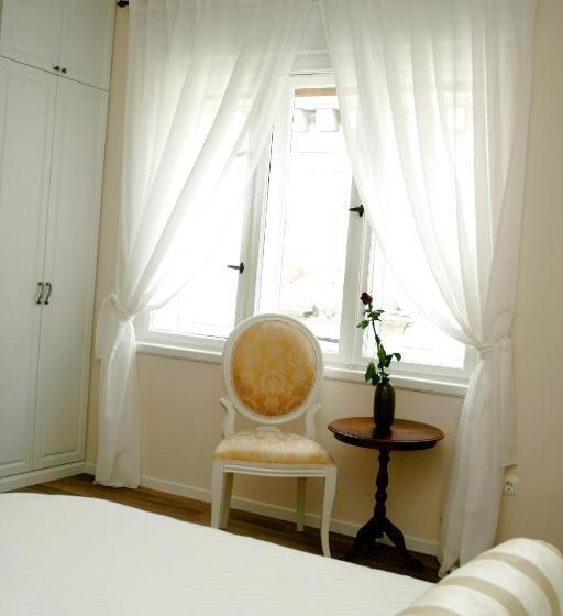 פנסיון Banica Apartments & Rooms