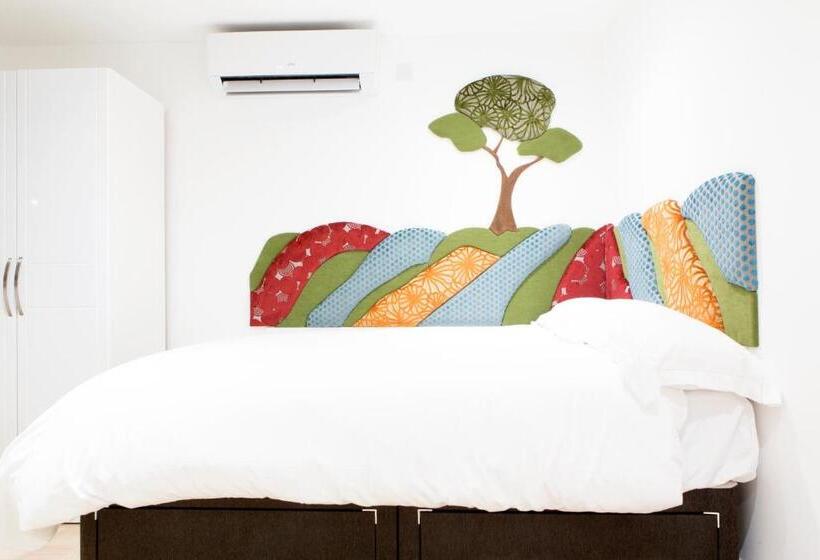 ペンション Cambridge City Rooms By Paymán Club