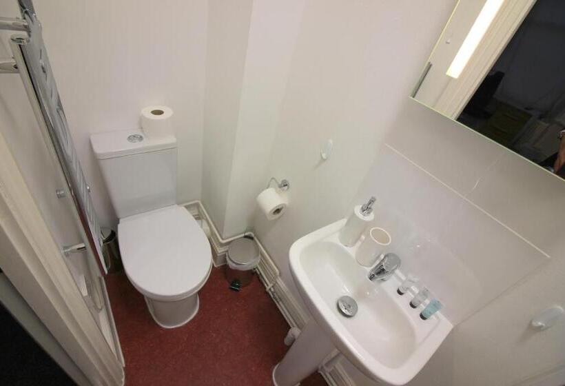 ペンション Cambridge City Rooms By Paymán Club