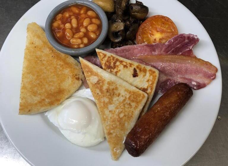 פנסיון Cromore Halt