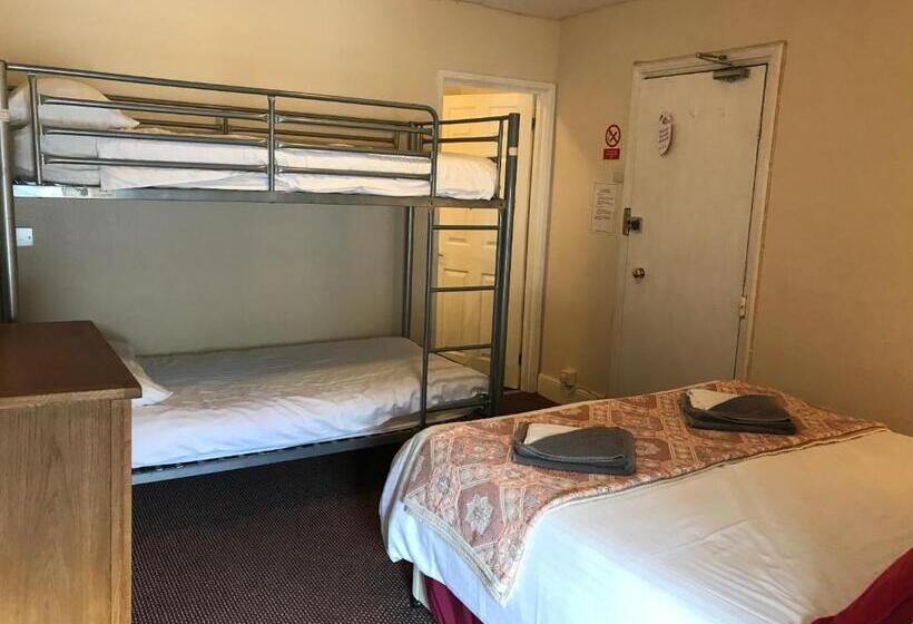 펜션 Crystal House