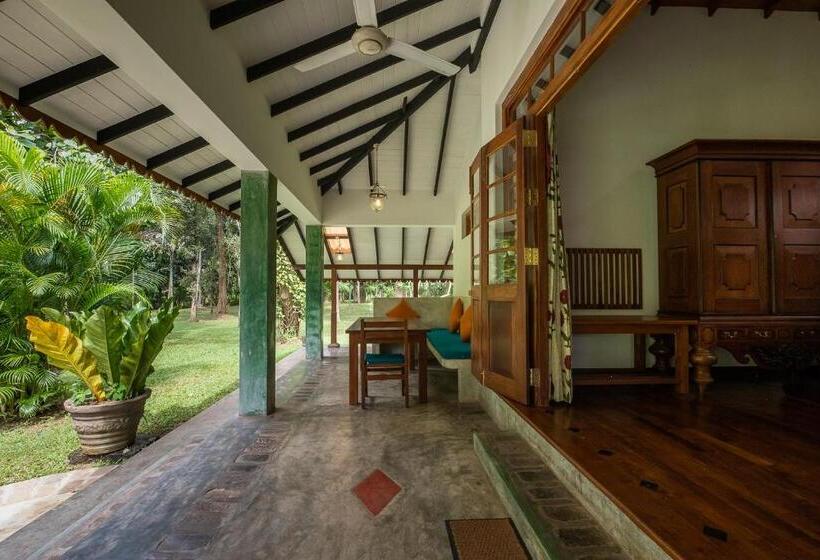 膳宿费 Horathapola Estate