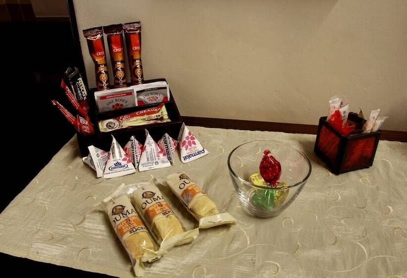 פנסיון Lapalosa Lodge