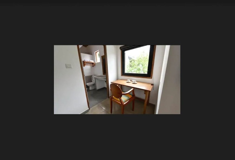 ペンション Moss Colombo