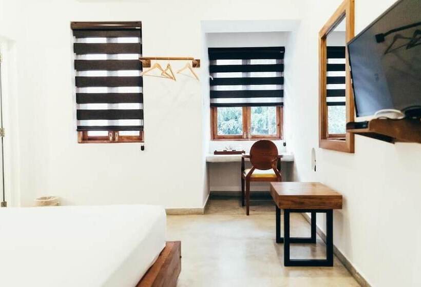 ペンション Moss Colombo