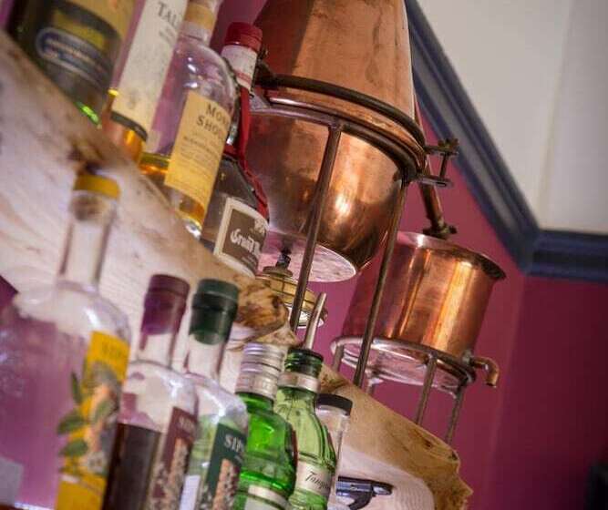 פנסיון Taypark Estate