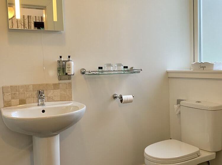 פנסיון Taypark Estate