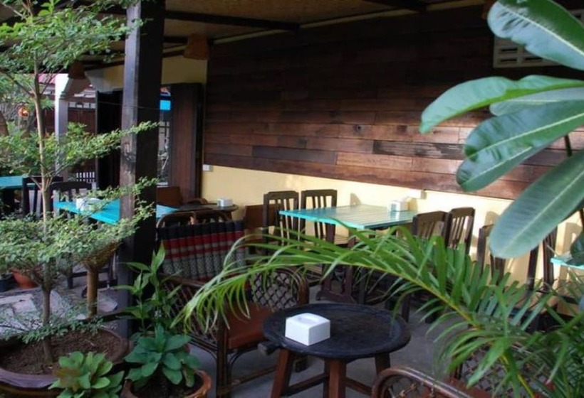 פנסיון The Outside Inn