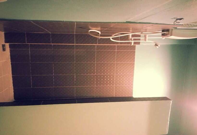 פנסיון The Outside Inn