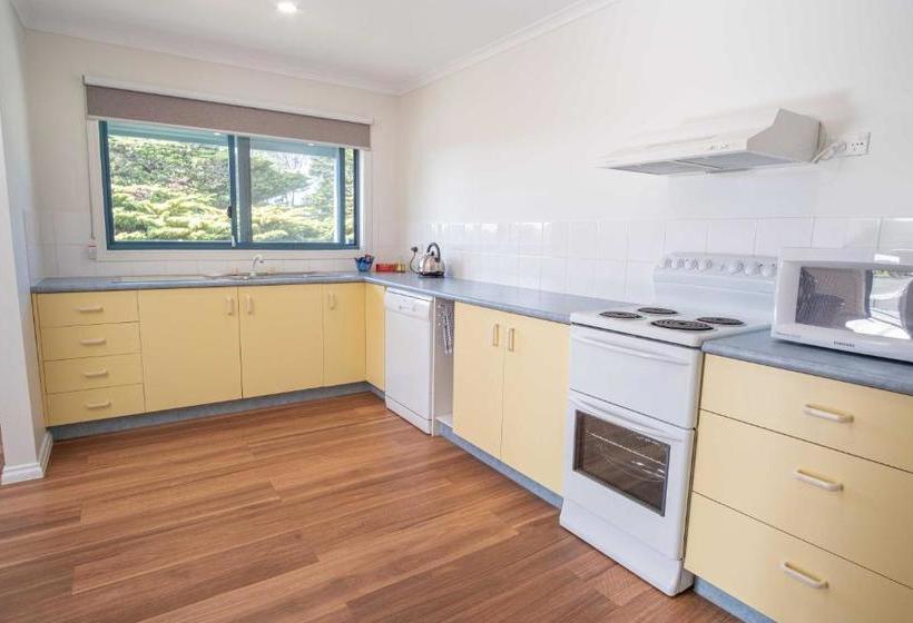 Phillip Island Off-Track Accommodation