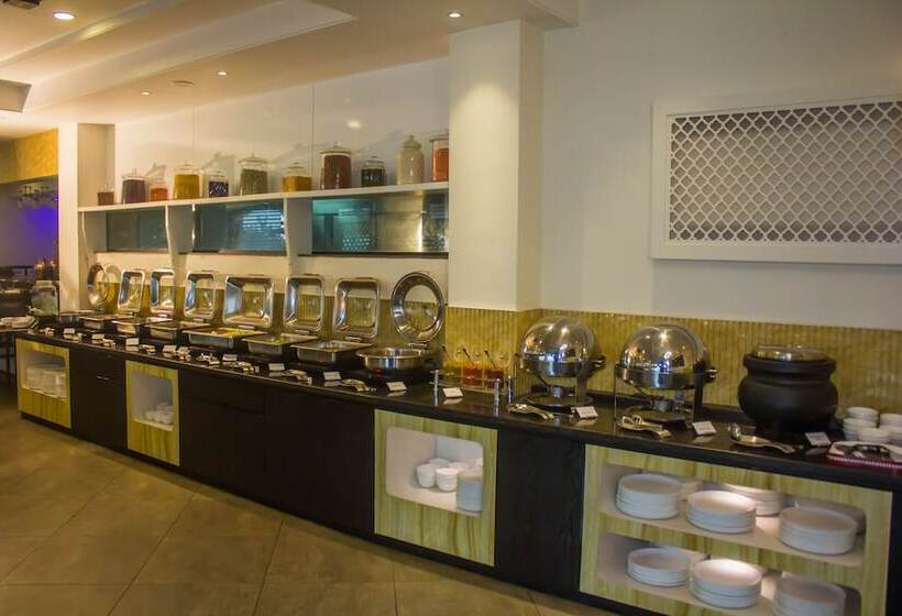 אתר נופש Club Mahindra Hatgad