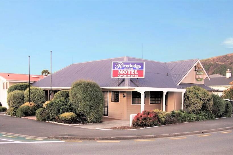 Riverlodge Motel