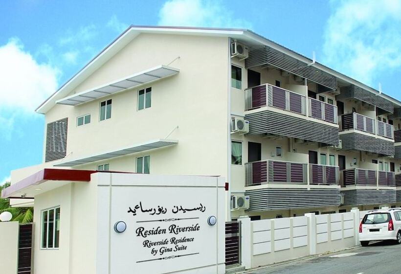 Riverside Residence By Gina Suite