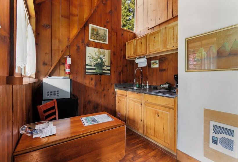 Robin Hood Village Resort