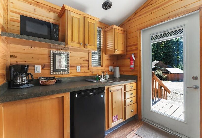 Robin Hood Village Resort