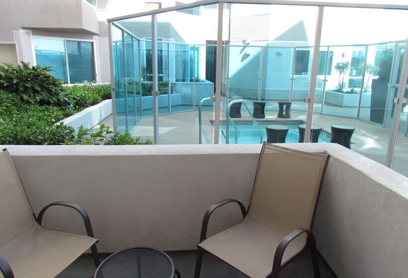 Romantic Studio With Bay View