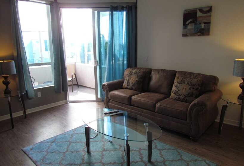 Romantic Studio With Bay View