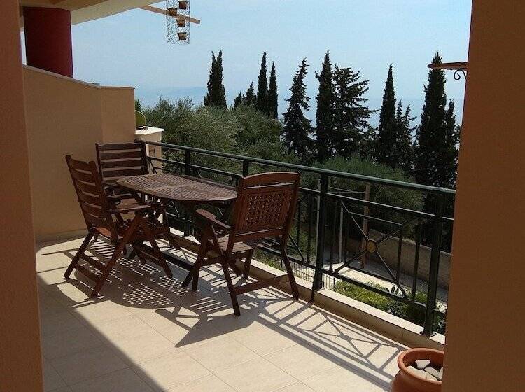 Sarakinos Apartments