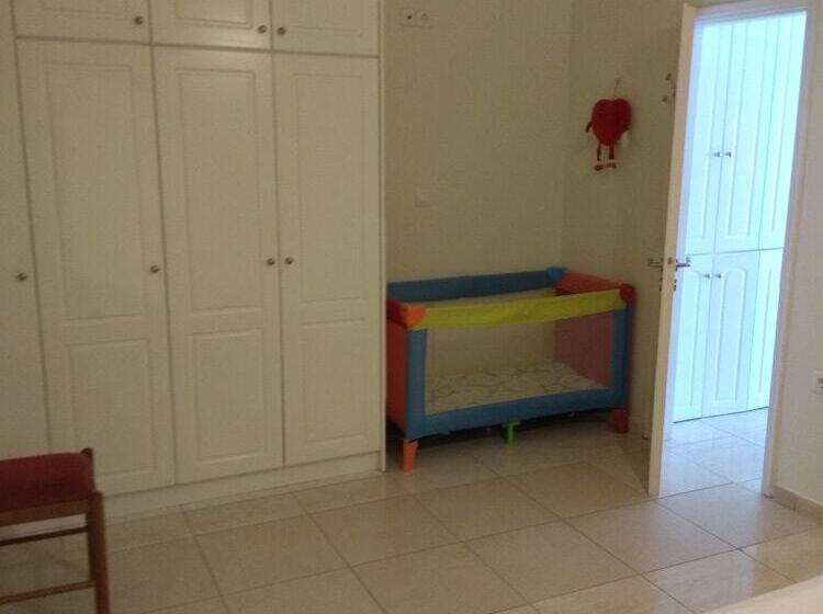 Sarakinos Apartments