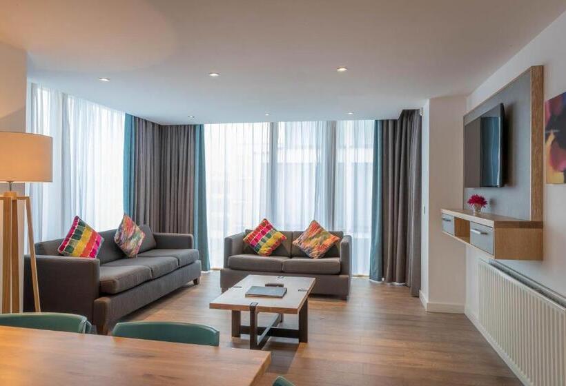 Talbot Suites At Stonebridge