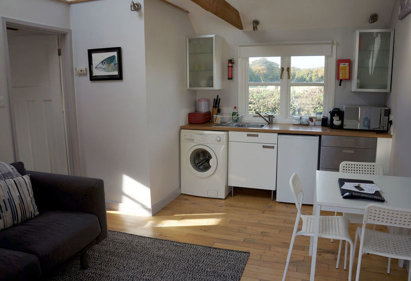 The Barn & Pheasant Cottage