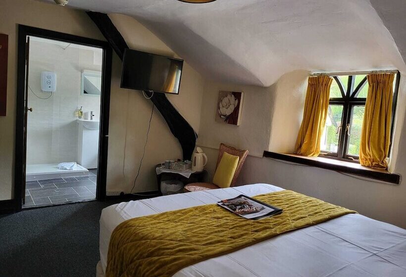 The Cridford Inn