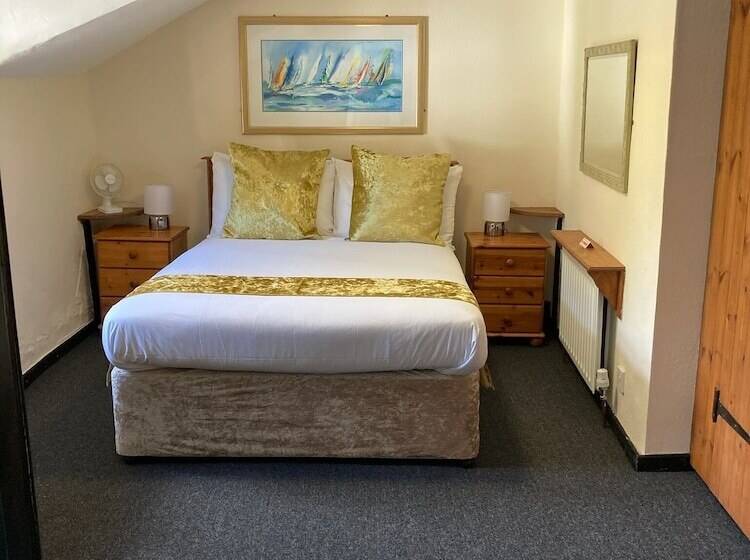 The Cridford Inn