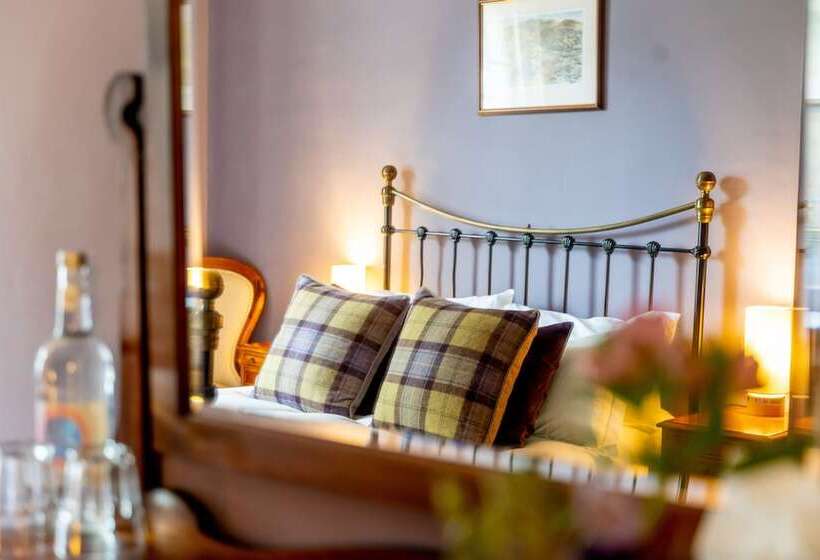 The Oakhill Inn