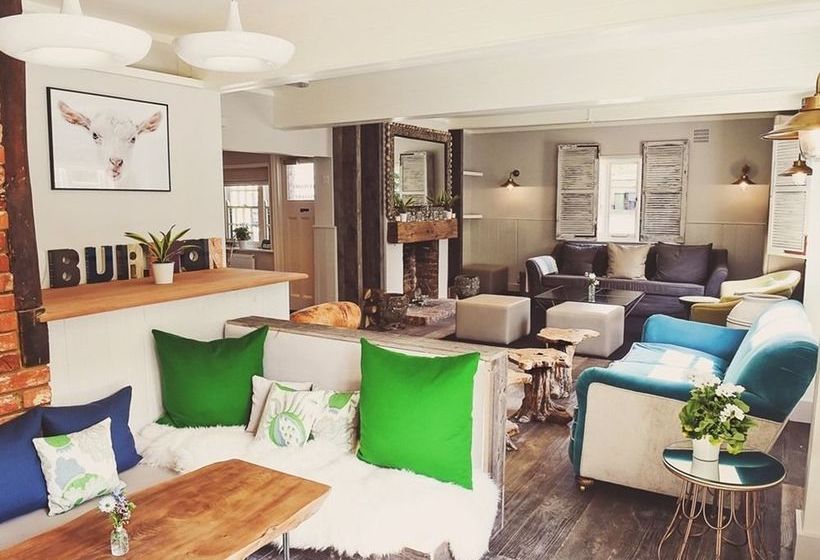 簡易ホテル The Nest  And Restaurant