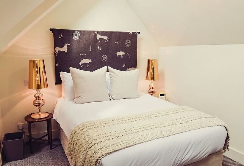 簡易ホテル The Nest  And Restaurant