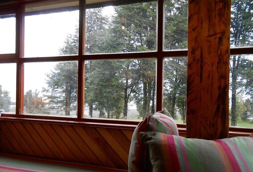 فندق Yelcho En La Patagonia