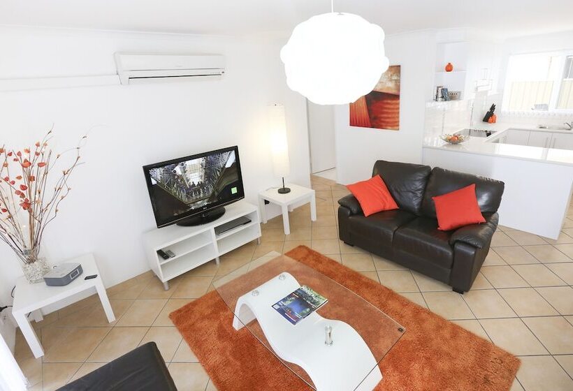 112 Olive Apartments