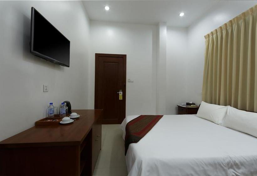 9 Dragon Hotel & Restaurant