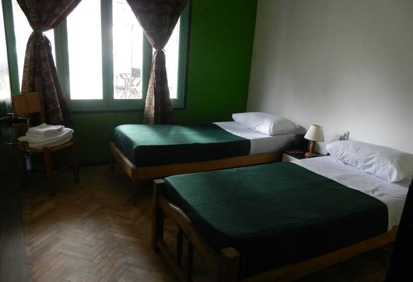 Acequias Bed And Breakfast