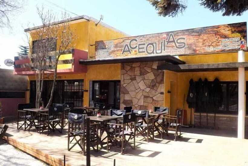 Acequias Bed And Breakfast