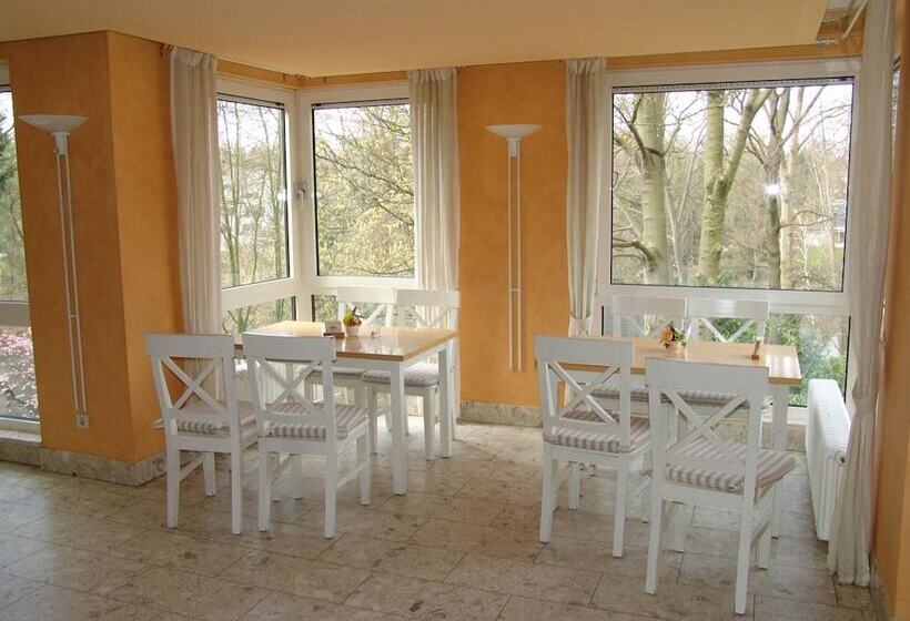 هاستل Jugendgästehaus St. Michaels Heim