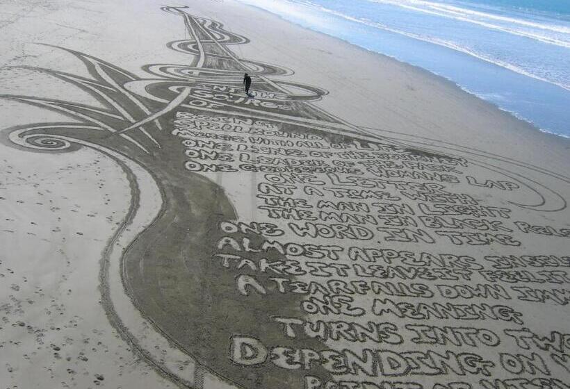 旅馆 Point Break Backpackers