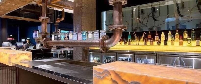 Base Holidays   Ettalong Beach Premium Apartments