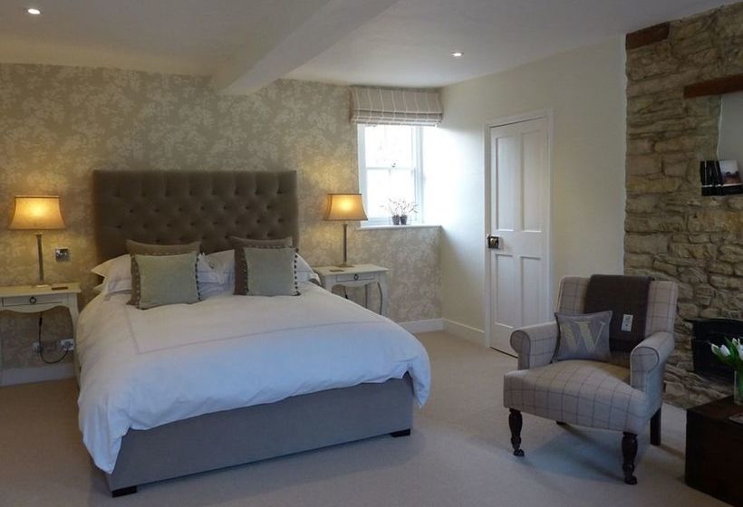 Bed and Breakfast B And B At Witney House